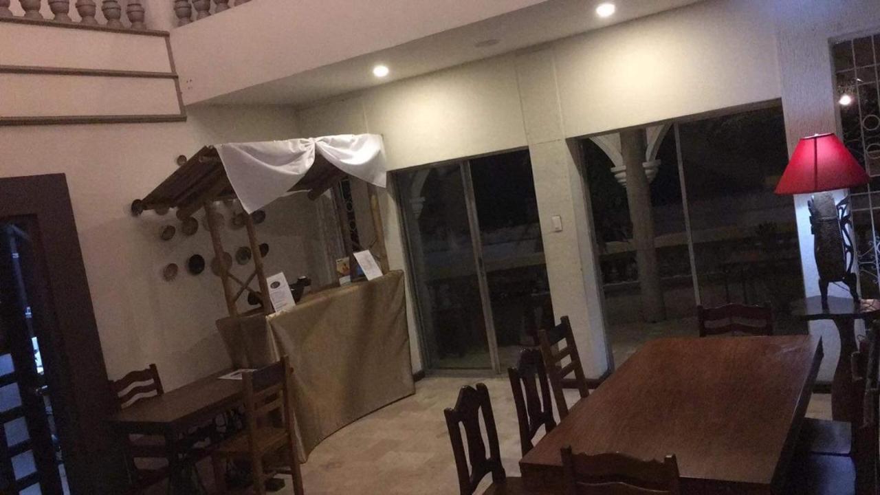 Legacy Mansion Hotel Iloilo City Værelse billede